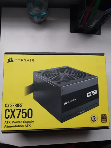 Fonte Corsair CX 750 Nova 