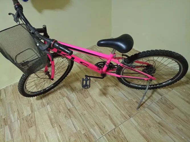 Bicicleta bem conservada 