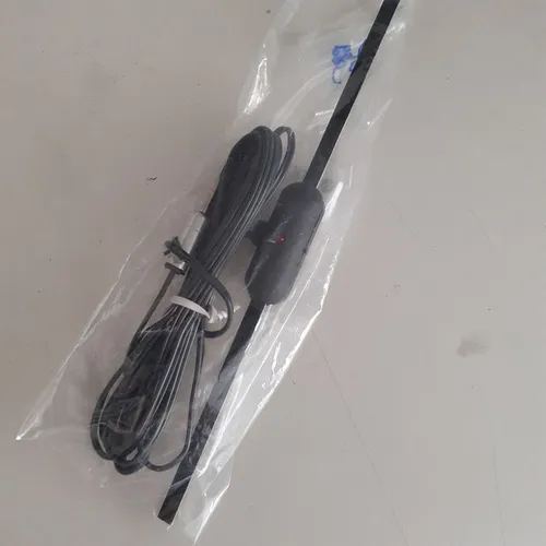 Antena automotiva interna. Nova. Instalada. R$ 50,00.