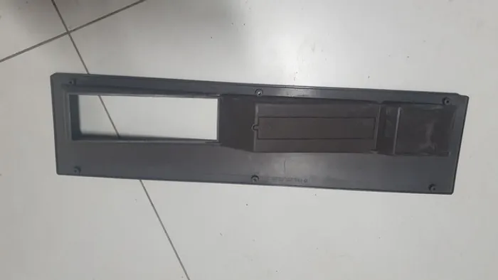 Caminhão Mercedes mb1214 1618 2318 2418 moldura rádio nova original
