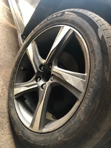 Jogo de roda volvo aro 18