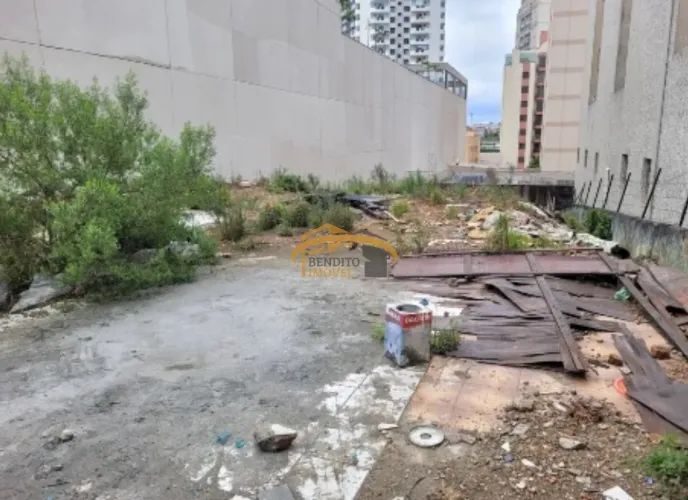 Lote/Terreno à venda, 567M², por R$ 2.200.000