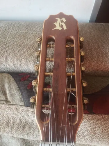 Linda viola Rossini eletrica troco violão martin Taylor takamine yamaha