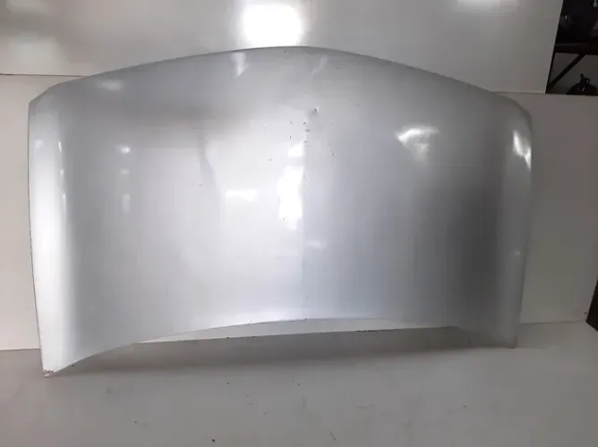 Capô Renault Megane 2006 a 2012 com detalhes 