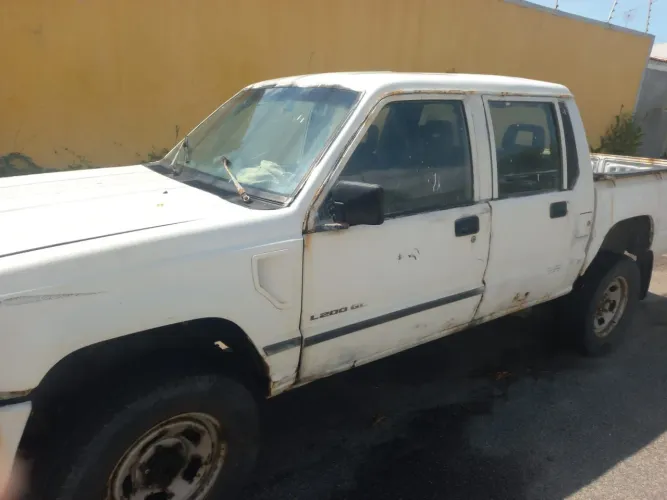 Mitsubishi L200 GL 2.5 4X4 CD Diesel 2007