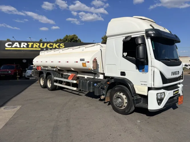 IVECO TECTOR 24-300 6x2 E5 Tanque