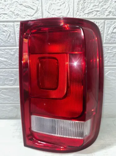 Lanterna direita Amarok 2011 2012 2013 2014 2017 original
