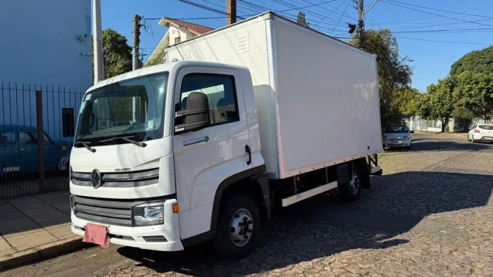 VW Express amo 2023 - Baú