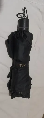 guarda-chuva dobrável preto 