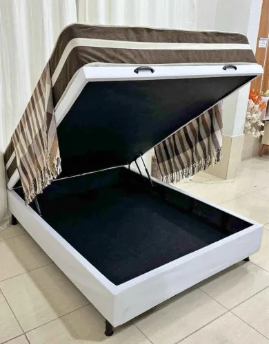 Vendo De:700,00 Por: 550,00 / Base baú casal
