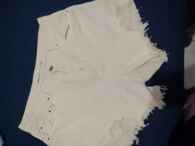 Short Jeans Branco Desfiado
