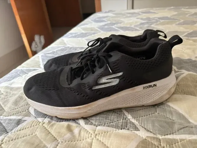 Tênis Skechers GO RUN