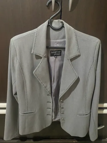 Blazer cinza lucienne phillip semi novo 42
