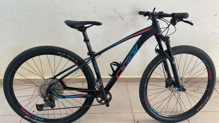 Bicicleta OGGI 7.3