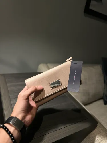 Carteira Tommy Hilfiger Feminina Longa Bege/Creme ? Nova com Etiqueta, Importada EUA