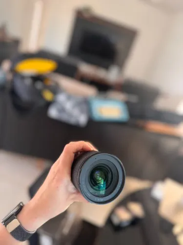 Lente Sigma 16mm F/1.4 Dc Dn Contemporânea Para Sony E-mount