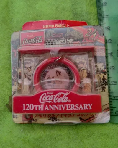 Chaveiro Coca-Cola 120 Anos - Colecionável( Coca-Cola Japão)