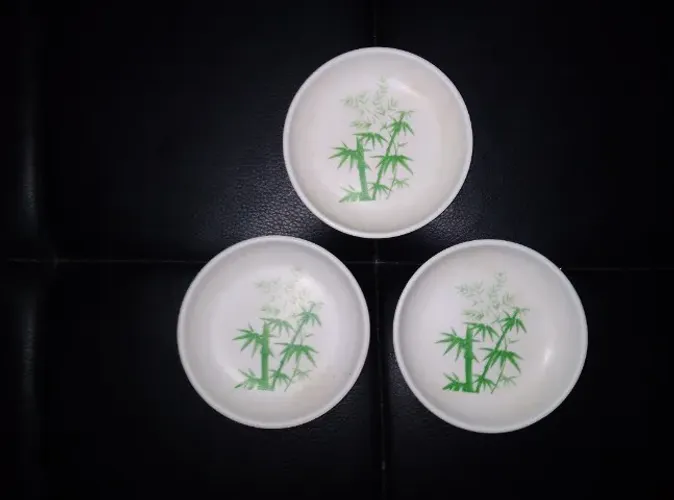 3 Pires vasilhas para Shoyu (Nozoki) Conjunto com 3 unidades