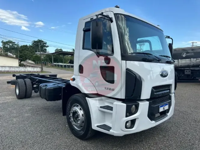 FORD CARGO 1722 2012 4X2