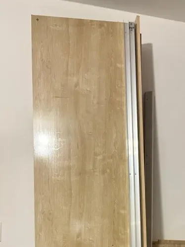 Vendo - Roupeiro MDF, 6 portas - Apenas 4 meses de uso. Contato *, preço a vista