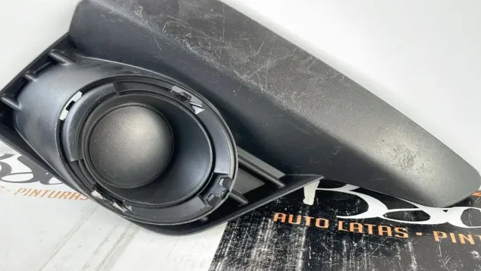 Moldura de Milha Sandero Logan 14 15 16 17 18 19 20 21 direito