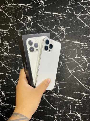 ? IPhone 13 Pro Max 128gb silver, impecável ?