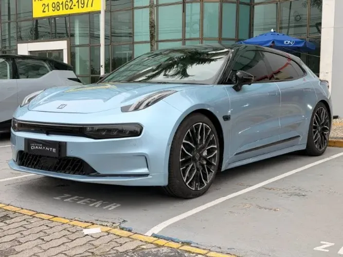 Zeekr 001 LUXO FLAGSHIP top (elétrico) 2025-HELAYNE