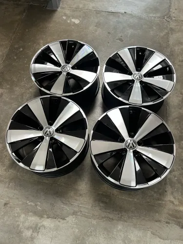 Jogo de rodas fusca TSI preto diamantado 5x112 - 18x8 Offset 48