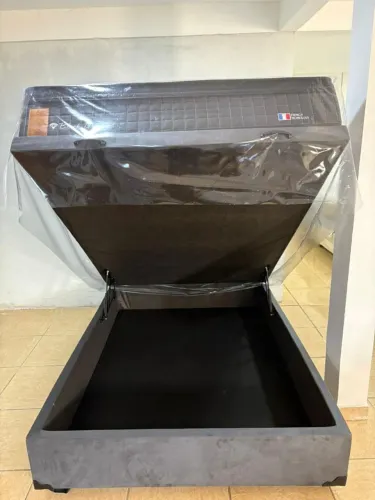 Cama de casal com base bau