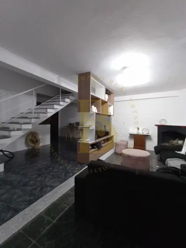 Casa à venda em Interlagos ? 160m², 3 dormitórios e quintal com churrasqueira
