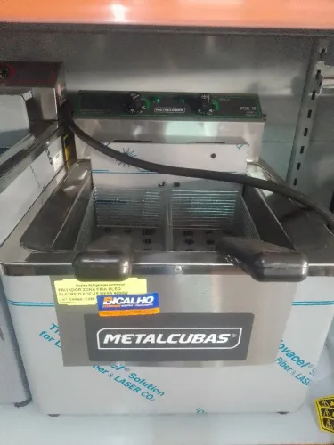 Fritadeira Elétrica Zona Fria Metalcubas 8000W Nova