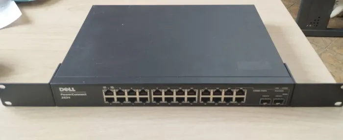 Switch Dell PowerConnect 2824 Gigabit Ethernet 24 Portas - excelente estado 