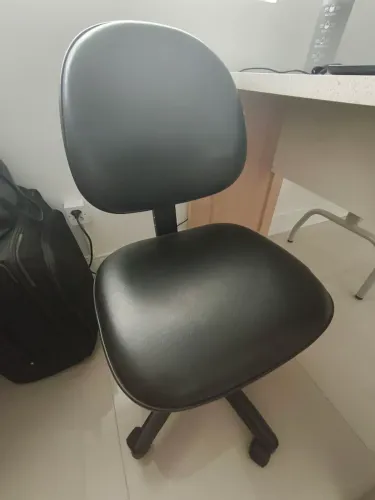 Cadeira executiva giratória