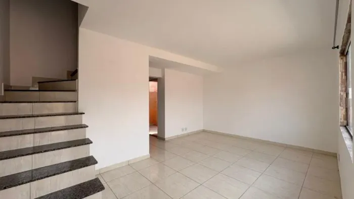 Casa de Condomínio para alugar com 78m², 3 quartos e 2 vagas