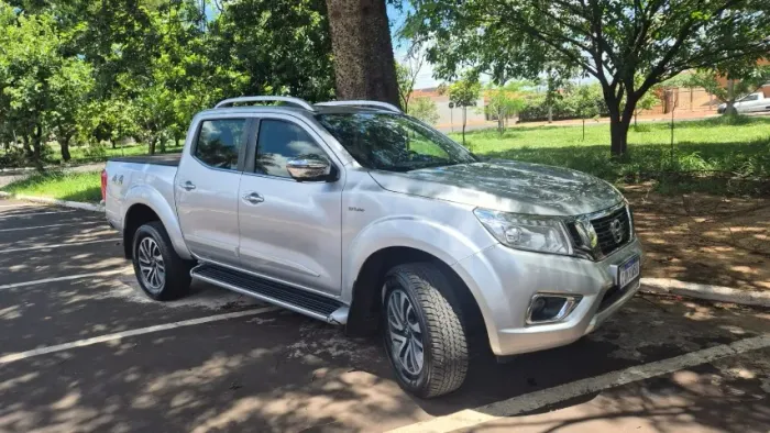 Nissan Frontier LE CD 4X4 2.3 Bi-TB Diesel Aut. 2021