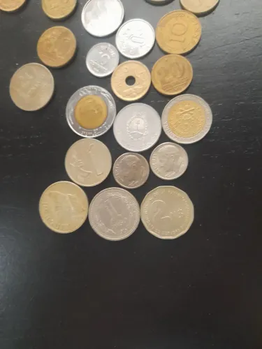 Moedas antigas..Dólar, peso e outras