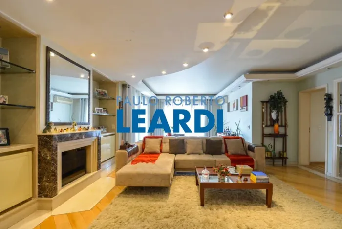 APARTAMENTO - VILA MARIANA - SP