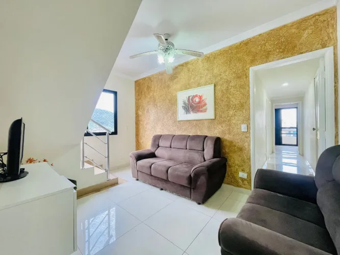 Apartamento Duplex para locação na Praia da Enseada no Guarujá | QVista Inteligência Imobi