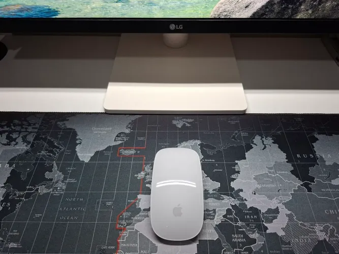 Apple Magic Mouse 2