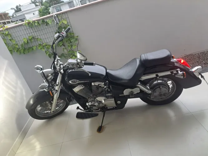 Honda shadow 750