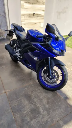 Yamaha R15