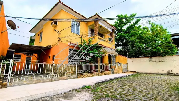Casa de Vila 4 Quartos A Venda No Méier, RJ.