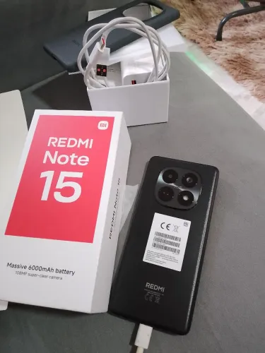 Celular novo na caixa com garantia redmi note 15 108 mp super