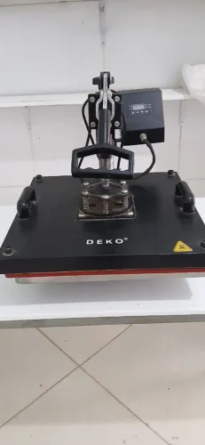 VENDO PRENSA TERMICA DEKO 220V SEMI NOVA