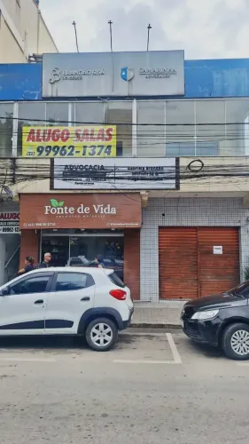 Alugo loja na praça de Bacaxá, na calçada do Itaú