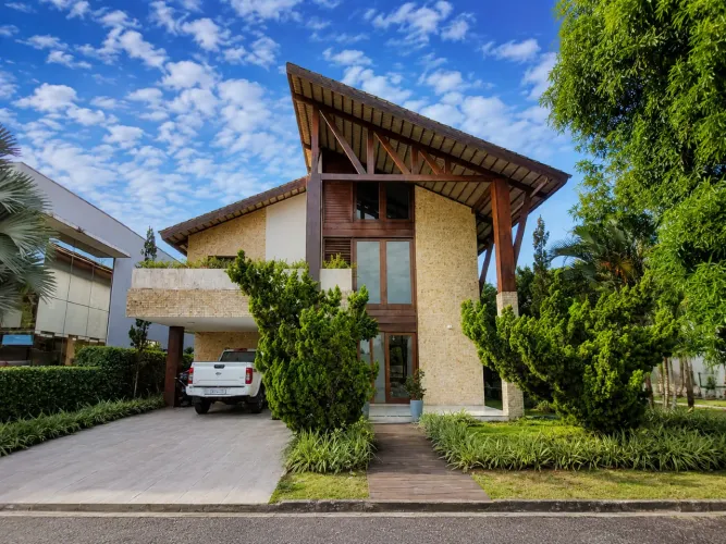 Casa em Condomínio no Portal do Sol com 3 suítes e 4 vagas | João Pessoa-PB