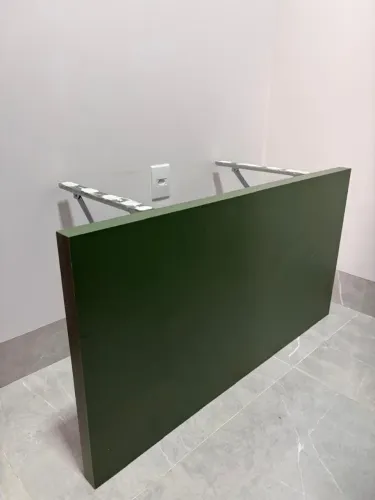 Mesa retrátil 60cm por 1,10 cm