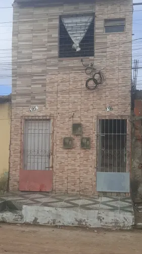 Vendo casa de andar 