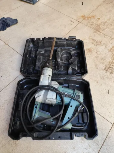 Martelete profissional completo com ponteira e maleta