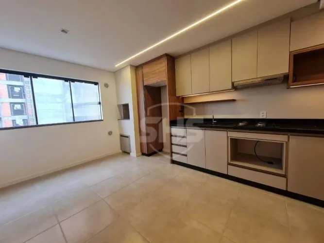 Apartamento com 2 dormitórios para alugar, 46 m² por R$ 2.500/mês - Água Verde - Blumenau/